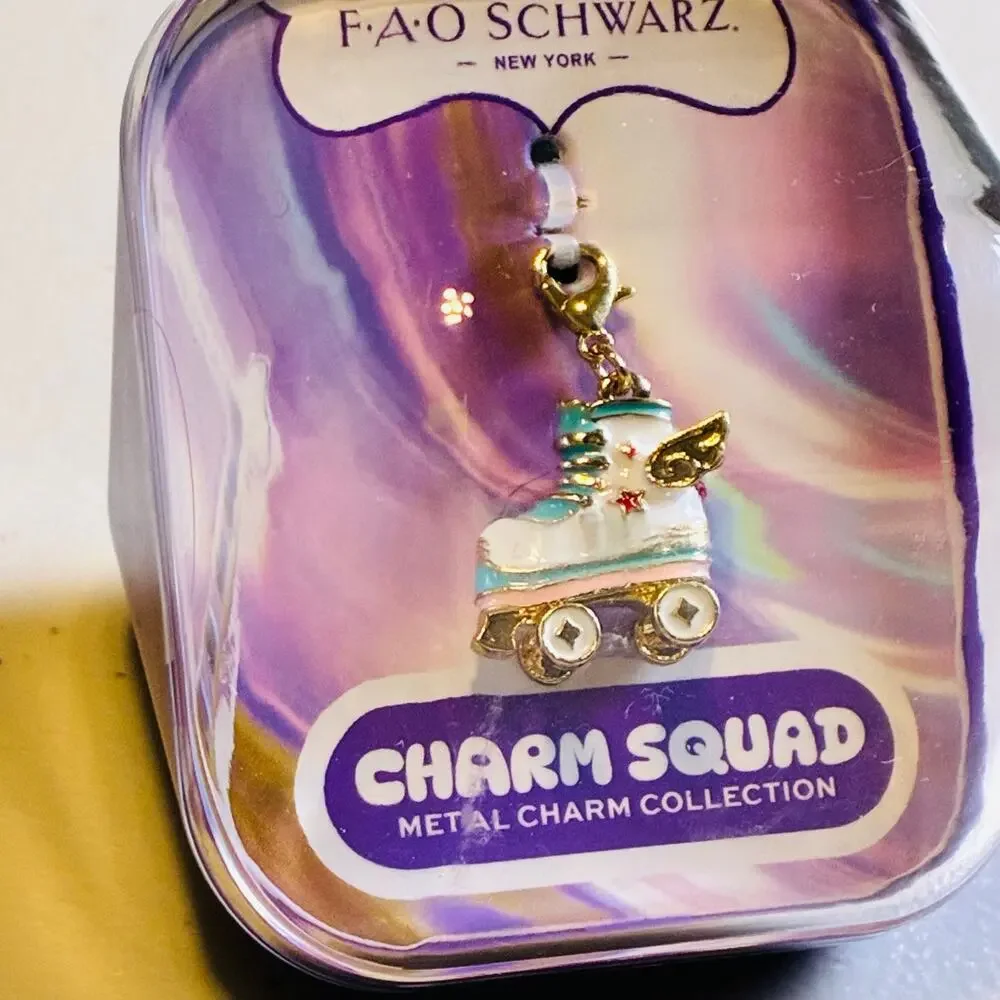 FAO Schwarz Charm Squad Roller Skate Charm NIP Enamel Gold Tone Winged Skate